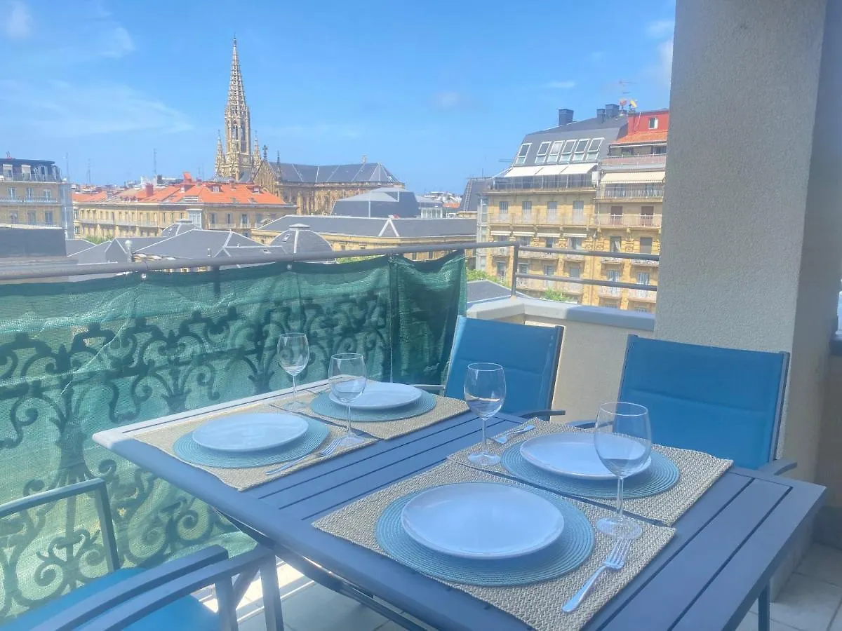 サン・セバスティアンMikain Terrace Cathedral View With Free Parking & Air Condアパートメント